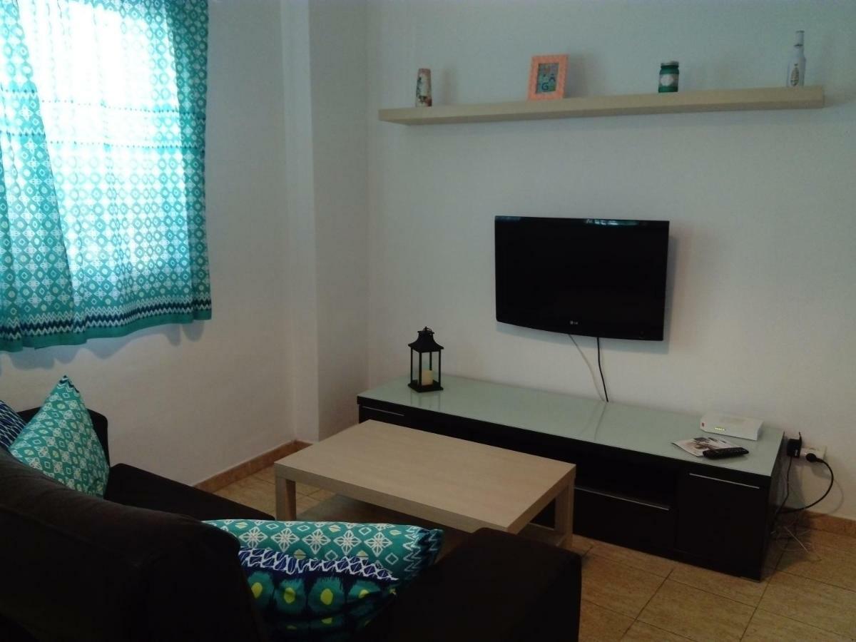 Apartamento Dos Aceras Малага Екстериор снимка