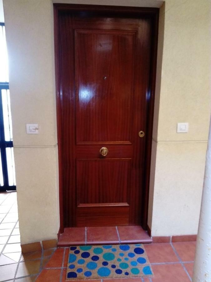 Apartamento Dos Aceras Малага Екстериор снимка