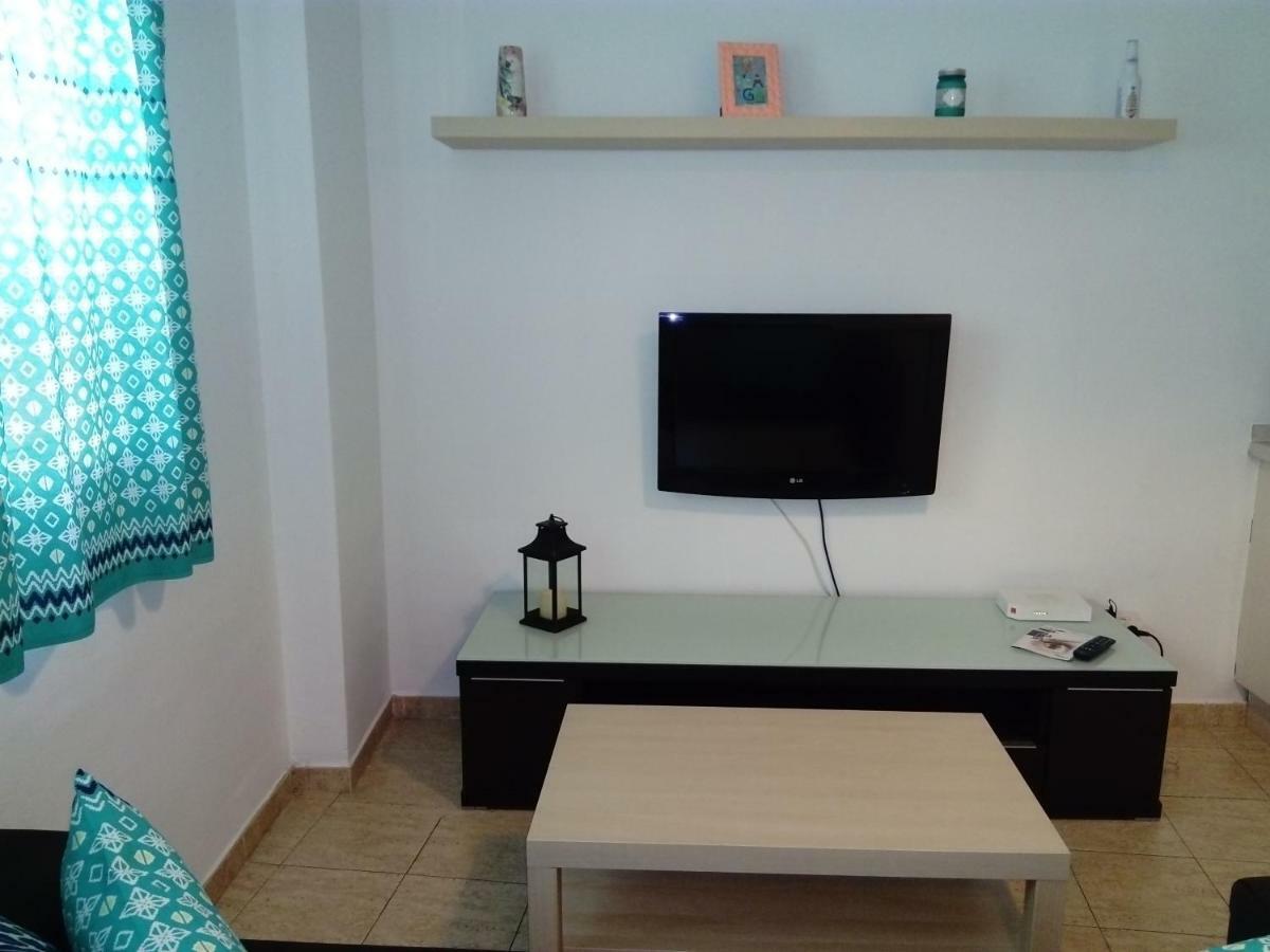 Apartamento Dos Aceras Малага Екстериор снимка